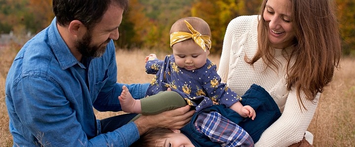 JKoteenPhotography_FamilyPhotos__HolcombFarm_JakeKoteenPhotographer_7044.jpg